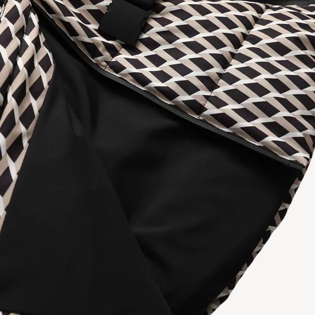 Women’s Hooded Puffer Jacket with Belt – Modern Quilted Design